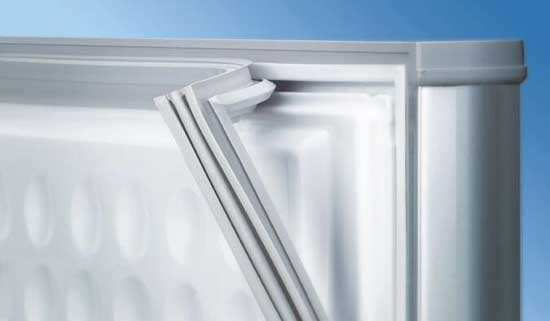 换冰箱胶条视频教程,冰箱胶条老化导致结冰