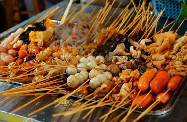 地摊街边小吃卖什么最火最赚钱,街边小吃摆摊最火项目带教程