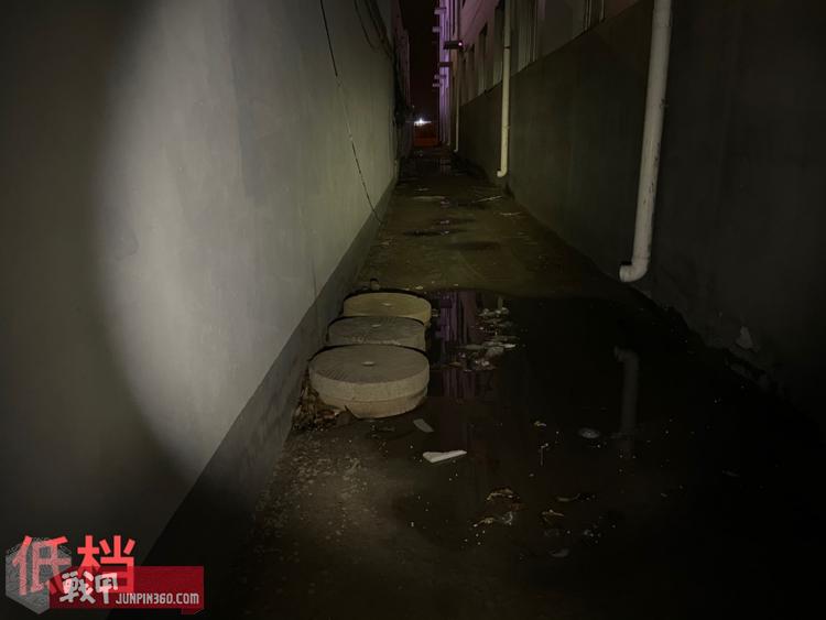 流明开拓者c30手电筒,开拓者c33手电黄光