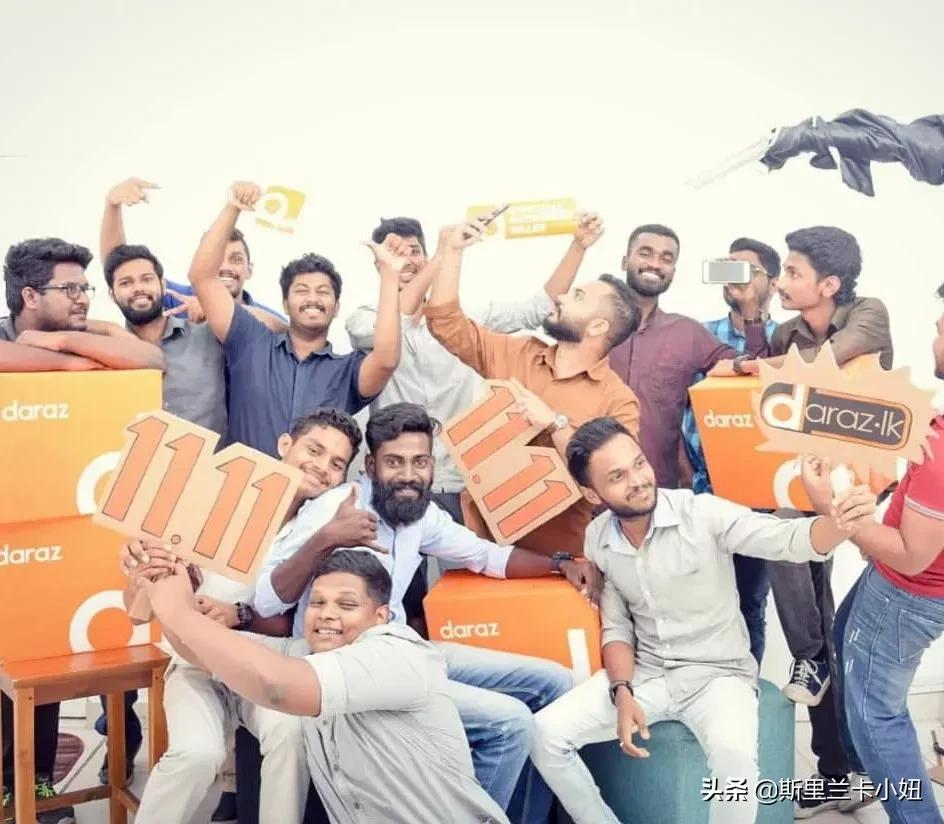 双十一购物狂欢节1万人,双十一加入商品狂欢