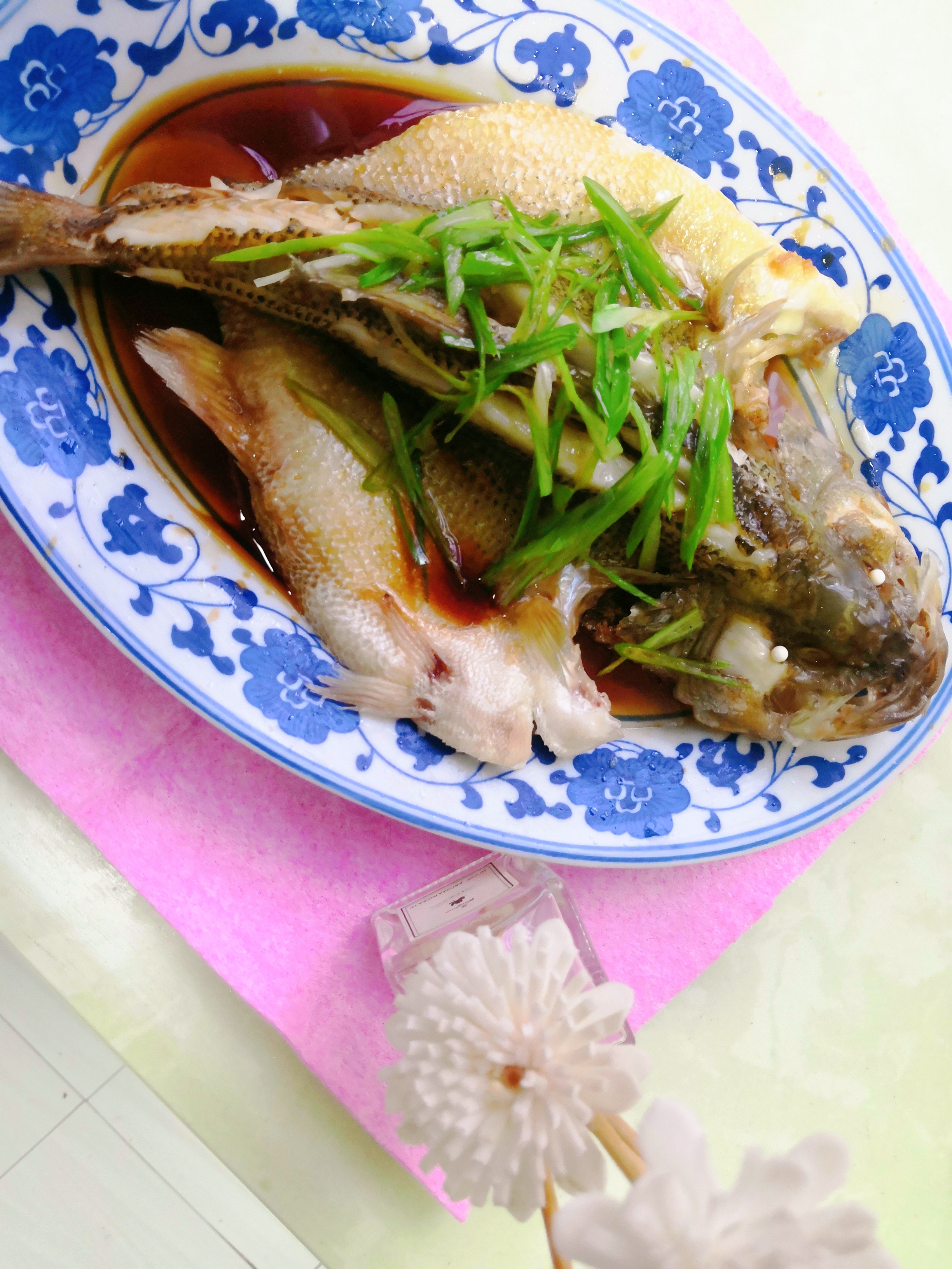 清蒸鱼正确做法步骤及时间,清蒸鱼八分钟小窍门教你一看就懂