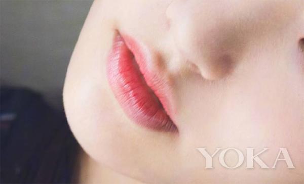 林允最漂亮的唇膏,林允快速化妆变身