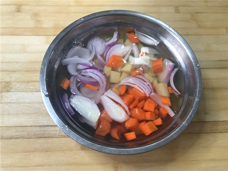 咖喱咖喱的做法小窍门,没有肉的咖喱盖饭怎么做