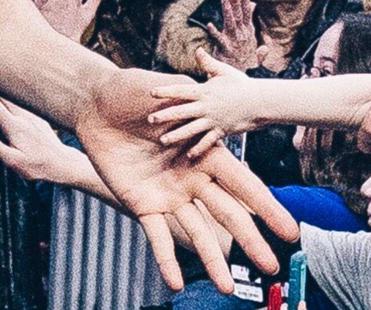 乔丹的大手和小卡,巨人的大手