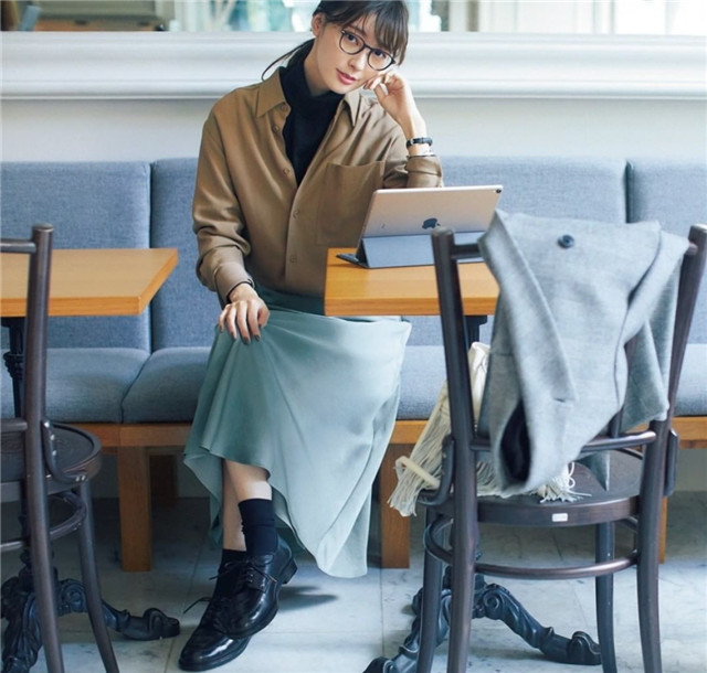 日杂风经典配色,温柔的日杂穿衣配色