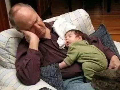 孩子自私不尊重老人怎么办,孩子不尊重家里老年人怎么办