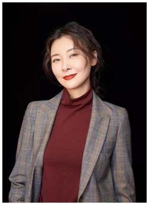 被医生告知活不过五十岁,被医生判定终身无法站立