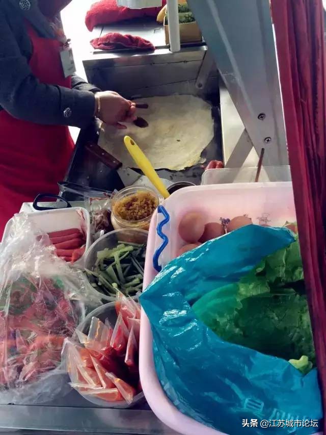 对于盐城鸡蛋饼的介绍,赤峰鸡蛋饼和盐城鸡蛋饼