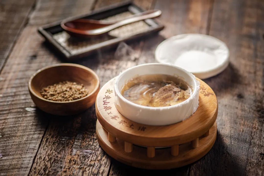 我们花了两个月，为你吃出这份攻略