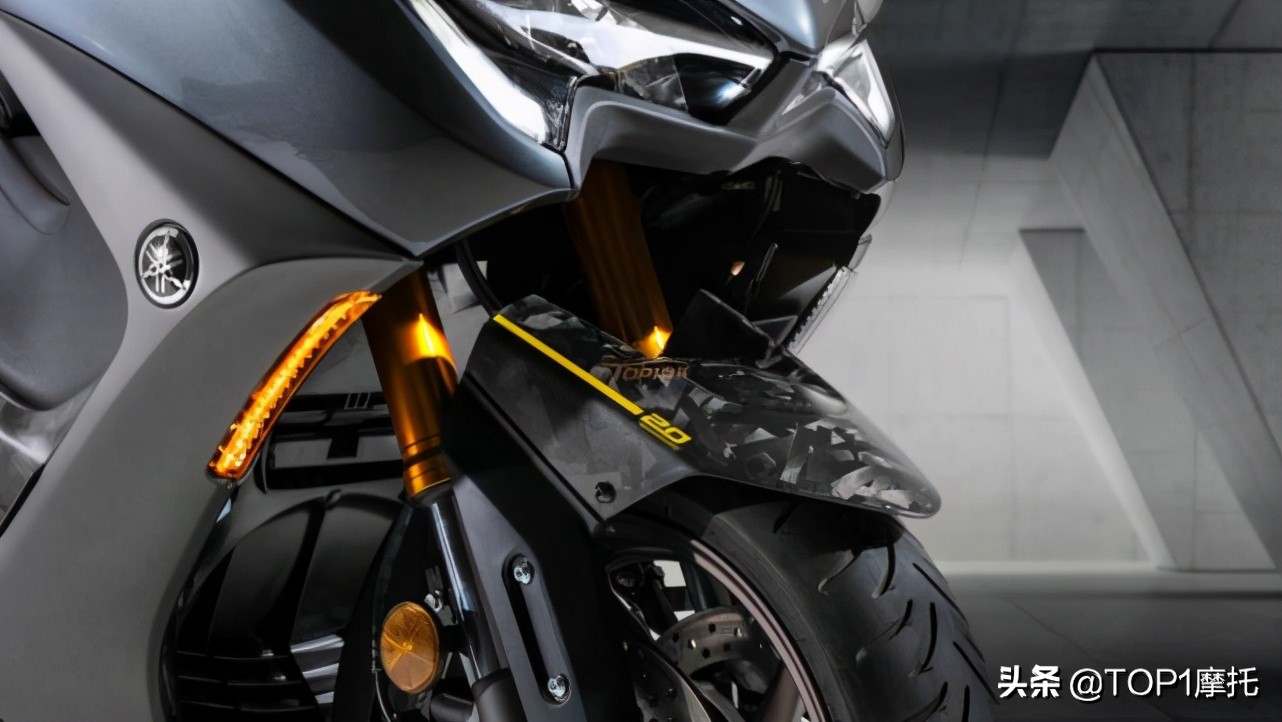 雅马哈tmax560二十周年限量版,2024款雅马哈tmax560摩旅