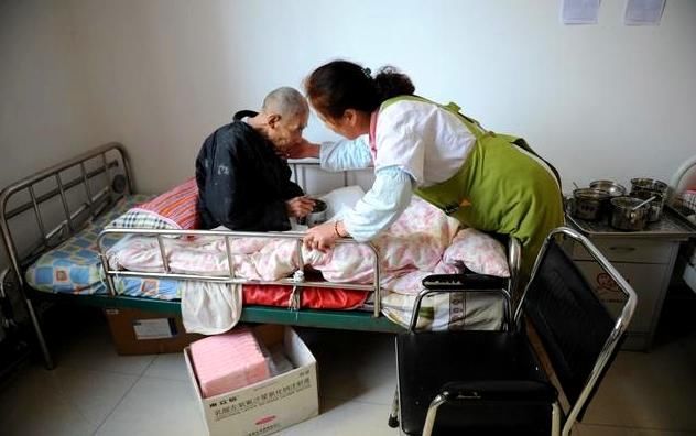 脑梗死患者洗澡注意事项,护理脑梗死患者的注意事项