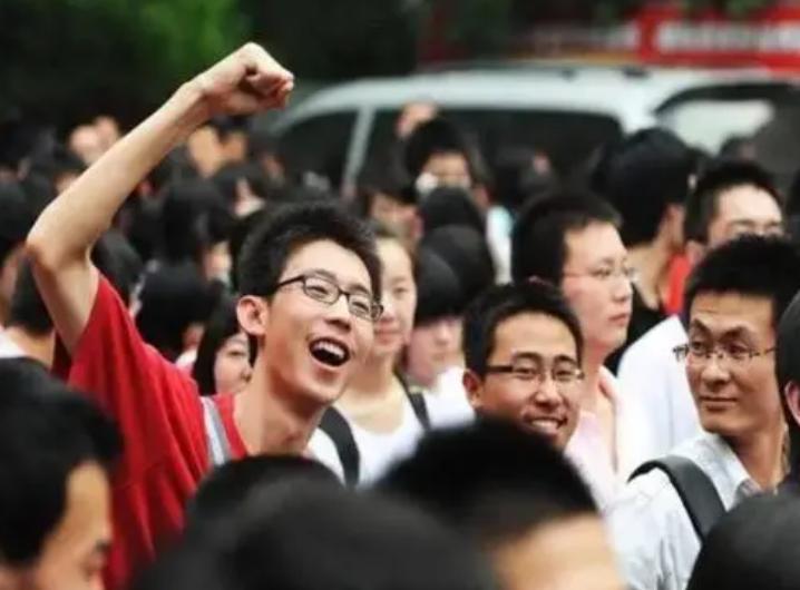 预计全国各地2021年参加高考人数,全国高考人数2021上本比例