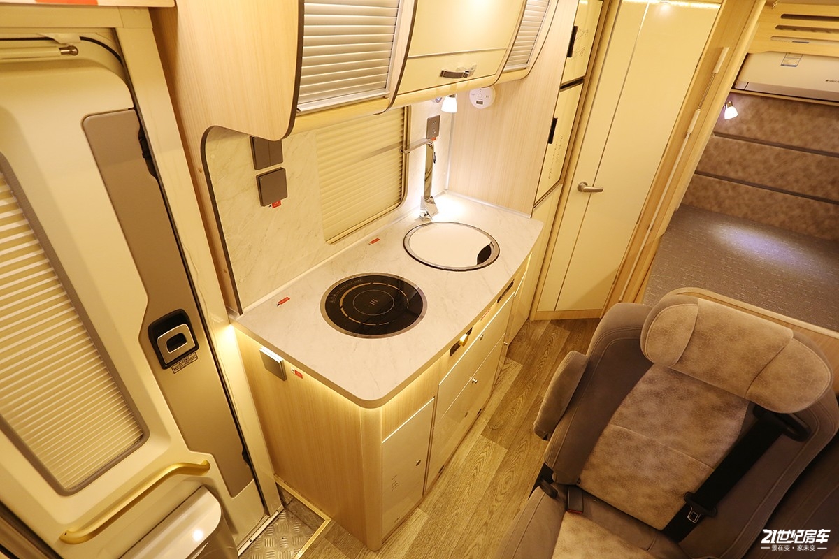 福特新全顺b型v362房车缺点,福特新世代全顺proc型房车实测