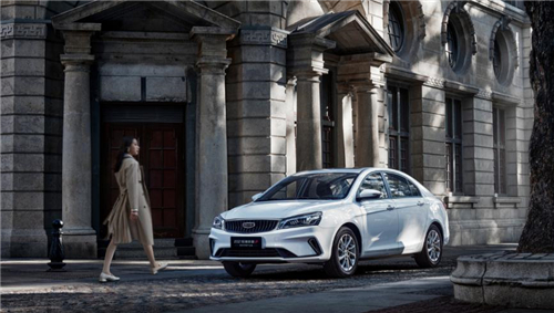 大众桑塔纳对比吉利帝豪哪个更好,桑塔纳和艾瑞泽吉利帝豪哪个更好