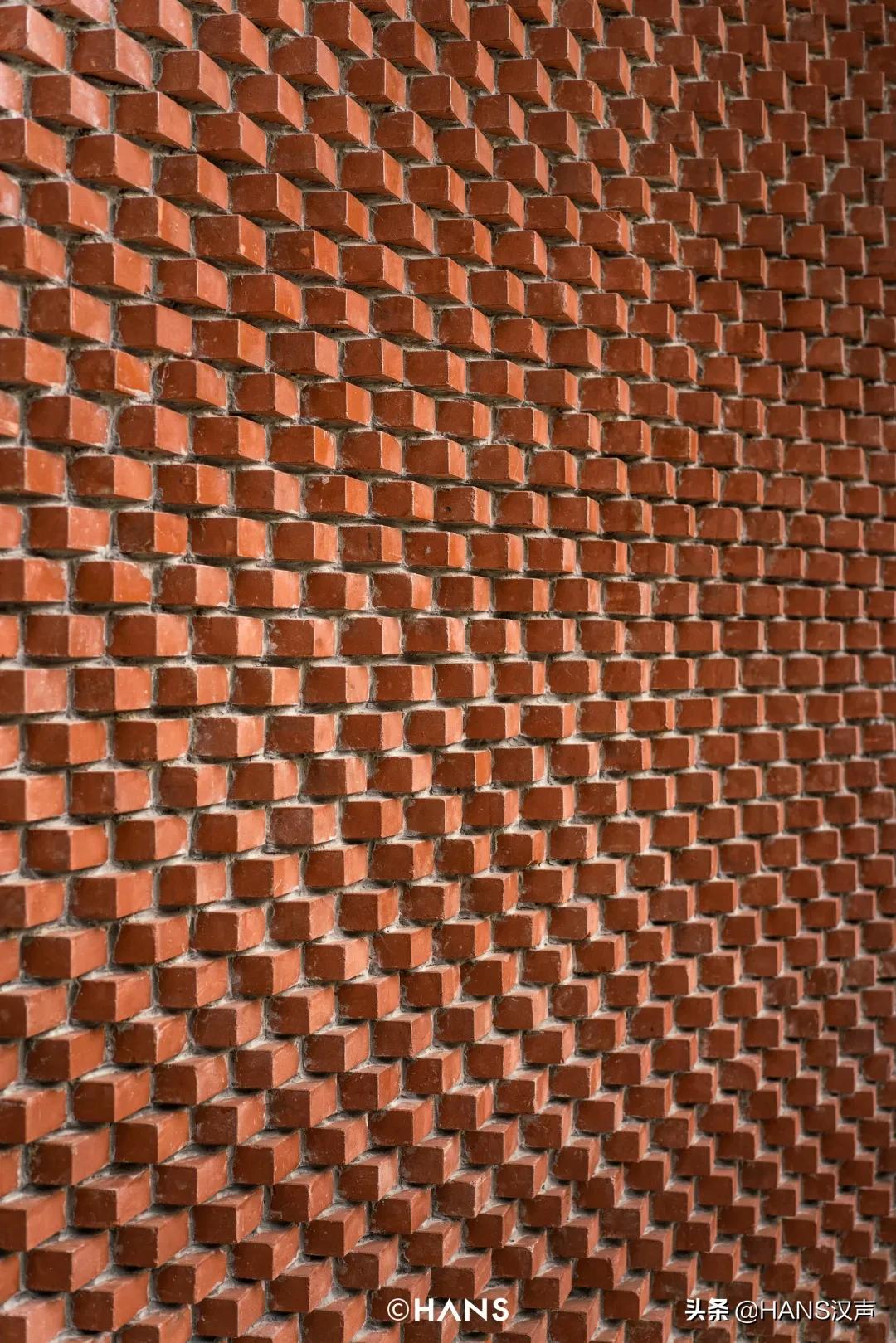 青山区红房子光影秀,青山红房子网红打卡地