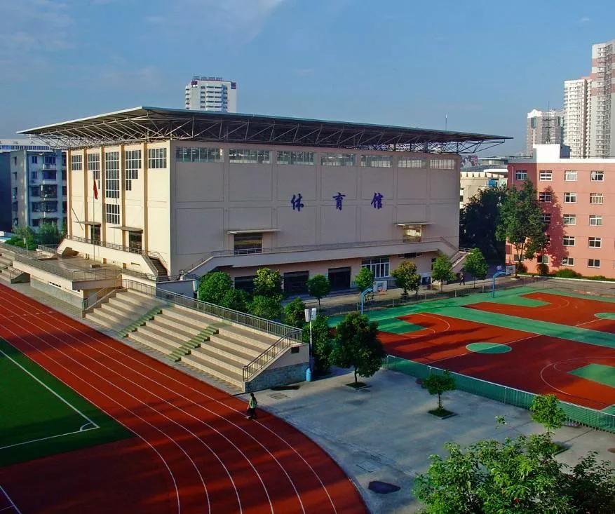 上高中的孩子们真的很辛苦,上高中孩子压力大怎么办