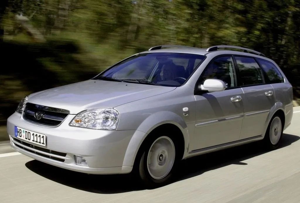 坦克300全新版本抢购,赛博坦克300回头率