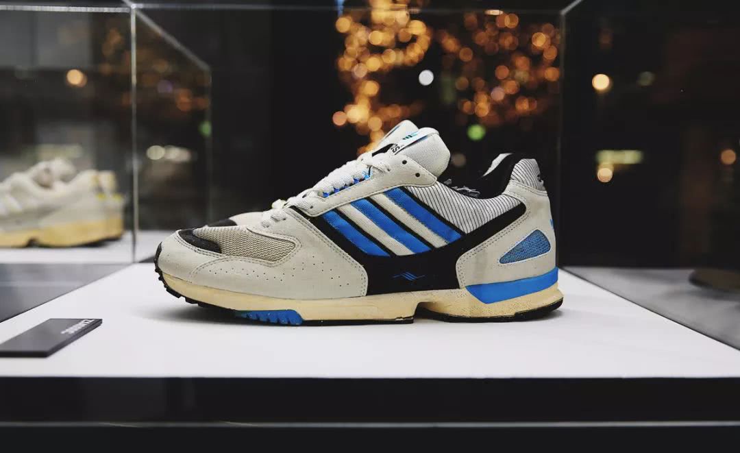 adidas明年发售yeezy,adidas来年再战