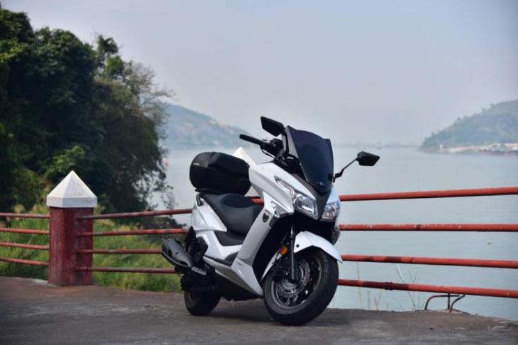 lead125踏板车进化史,雅马哈50cc二冲程踏板车进化史