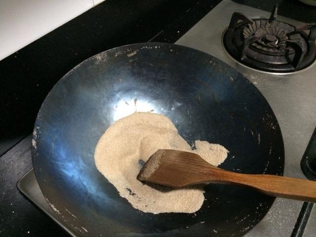 铁锅生锈怎样处理可以不粘锅,铁锅生锈了怎么办洗掉