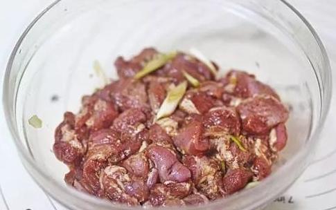 火遍大排档的孜然牛肉,在家就能做,原来这么简单,干净卫生