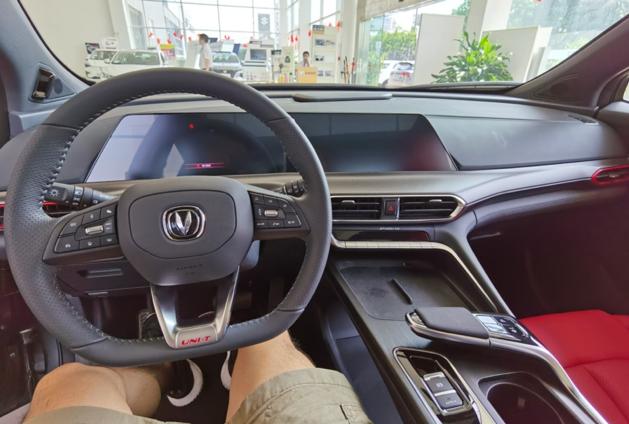 第一人称视角试驾长安uni-t,胖哥试车长安uni-t试驾视频