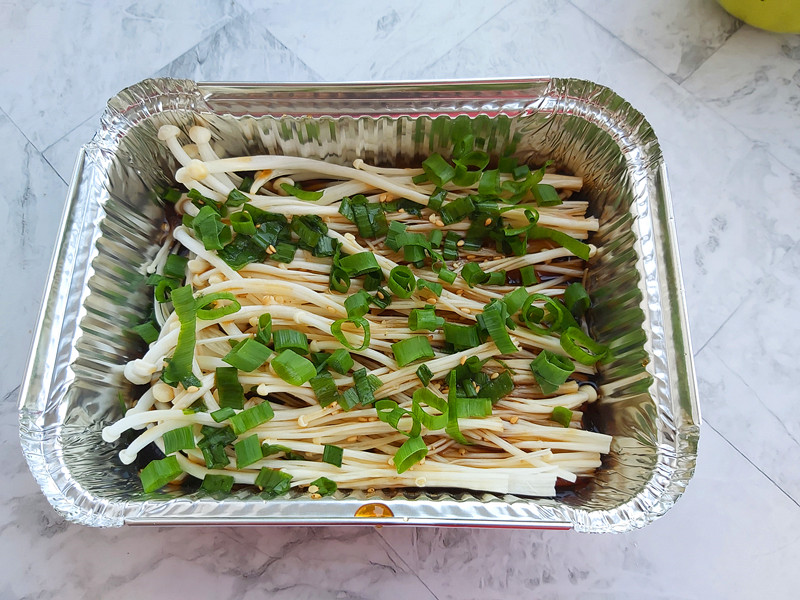 锡纸金针菇烤箱做法低脂,低脂锡纸金针菇牛肉做法