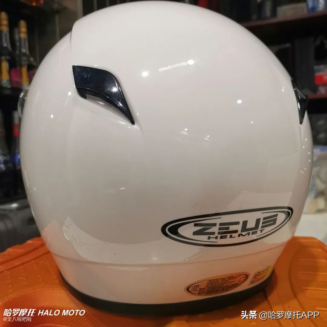 适合夏天配戴的3款复古头盔推荐