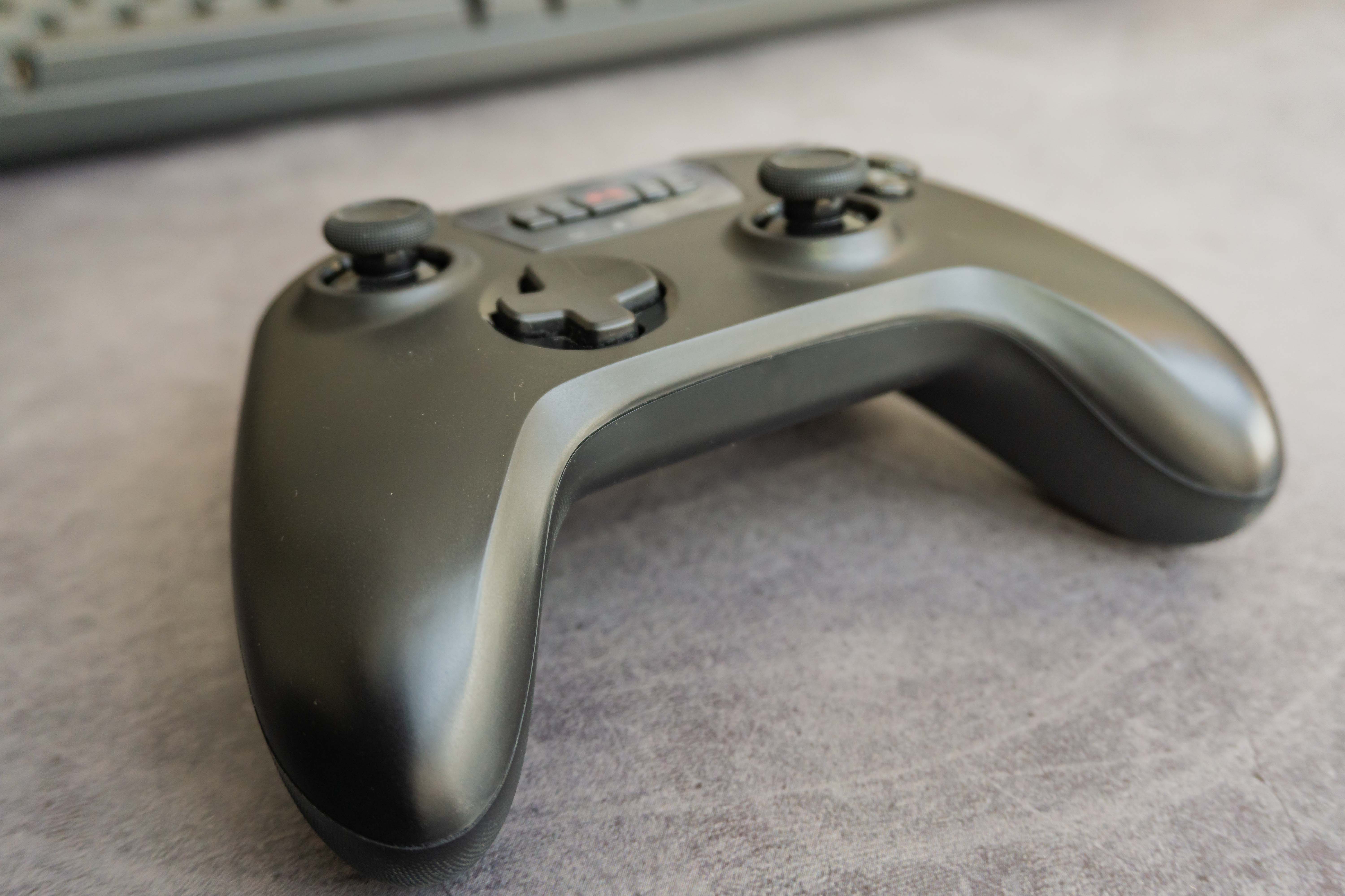 铁打的游戏,北通斯巴达2无线手柄可以连ipad吗