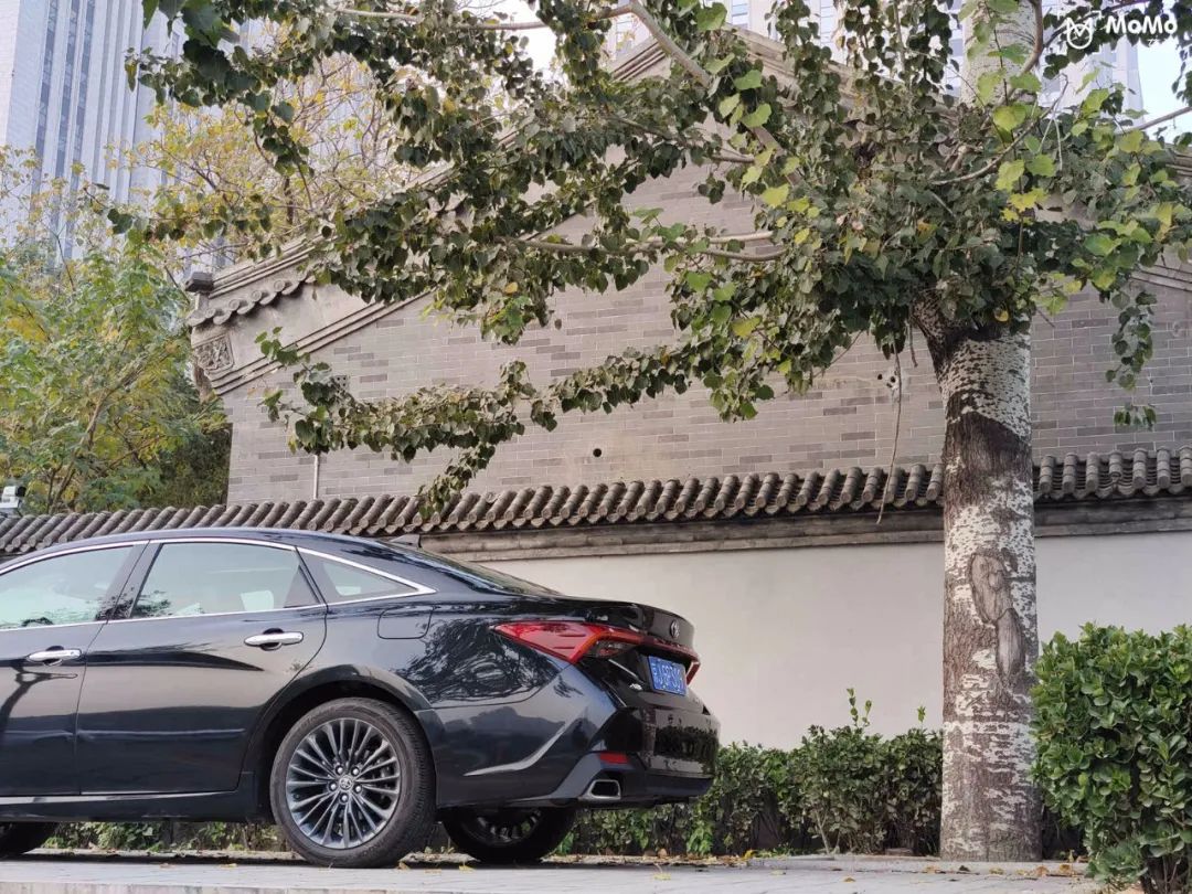 2021款2.5汽油版丰田亚洲龙实测,新款丰田亚洲龙2.0l豪华版试驾