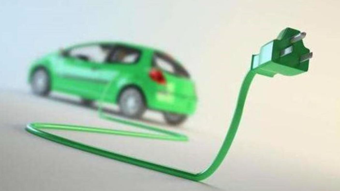 8万多公里的小鹏p7能买吗 (小鹏p7老款和新款的驾驶感受区别)