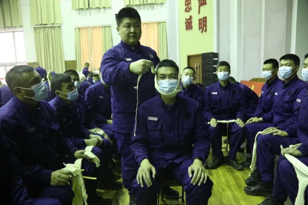 新蓝出征谈进步话成长寄希望,新蓝出征苦练本领茁壮成长