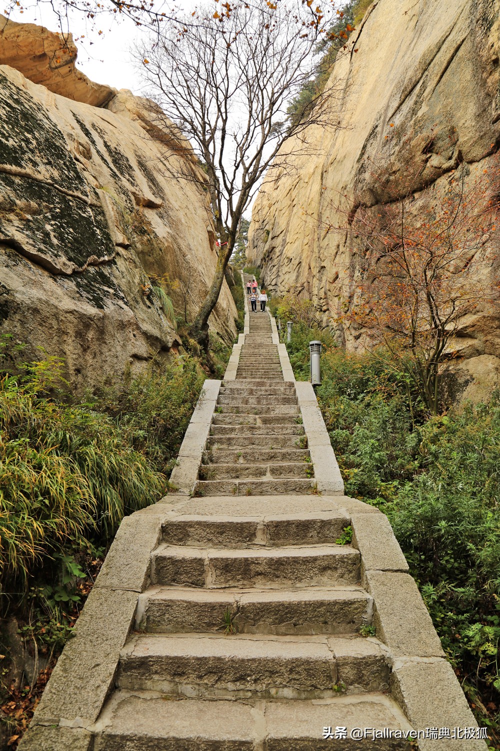 游华山最好从哪边上山更好,登顶华山有什么必经之路
