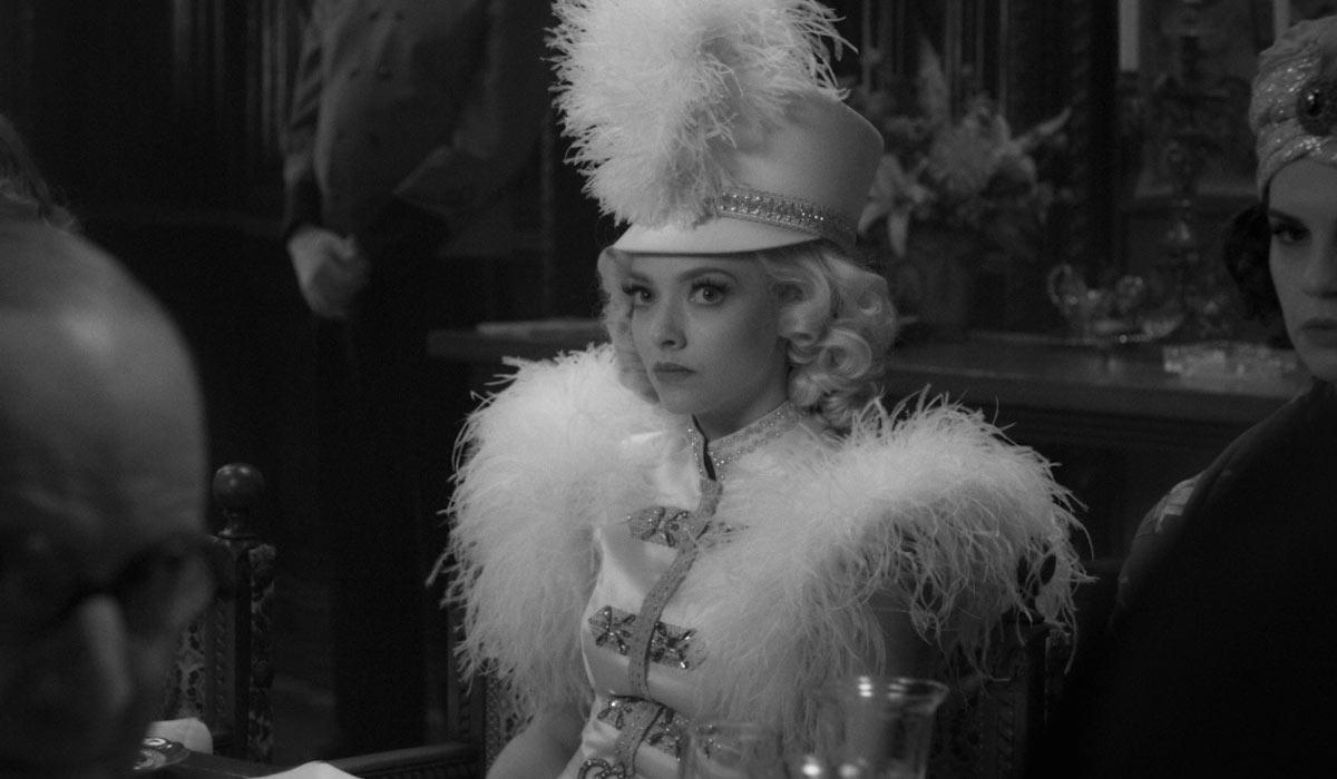 好莱坞性感女神变喂鸡农妇：导演要我脱裤子，老娘不干了