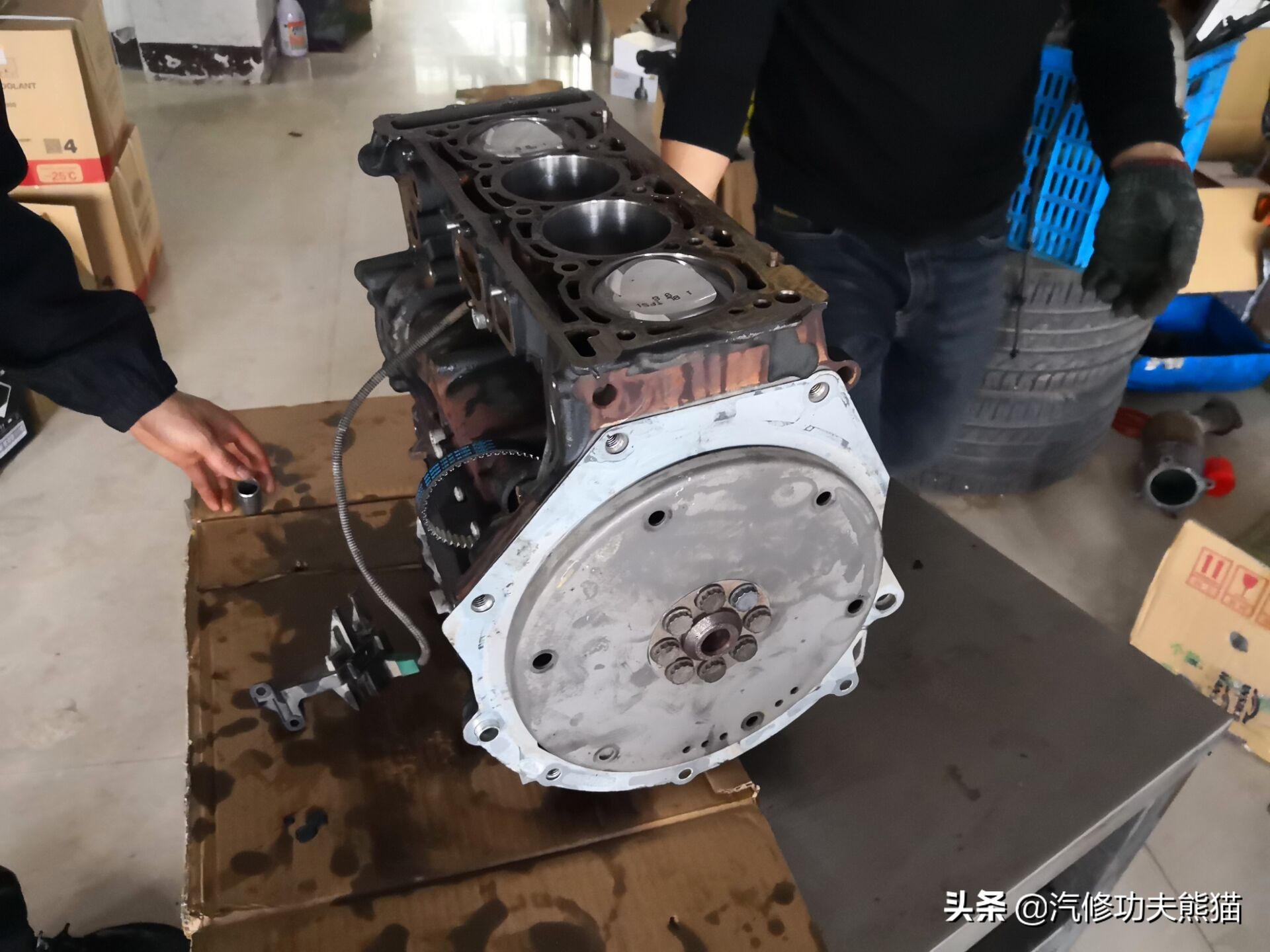 上海大众SUV销量王途观烧机油、漏机油被人乱修一通差点搞报废