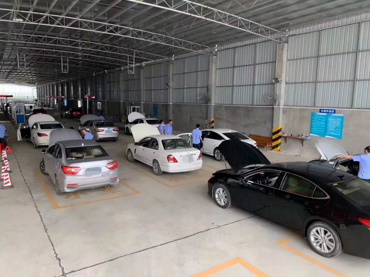 二年新车年审需要什么手续,车辆6年了年审需要哪些手续