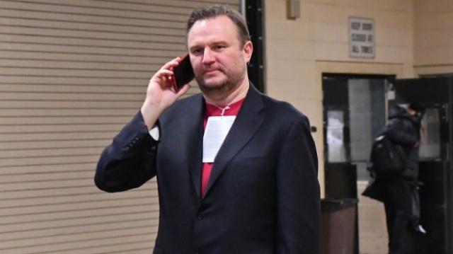 火箭跟3大巨星传出绯闻后，4000万GM对答中国网友，承诺即将缴税