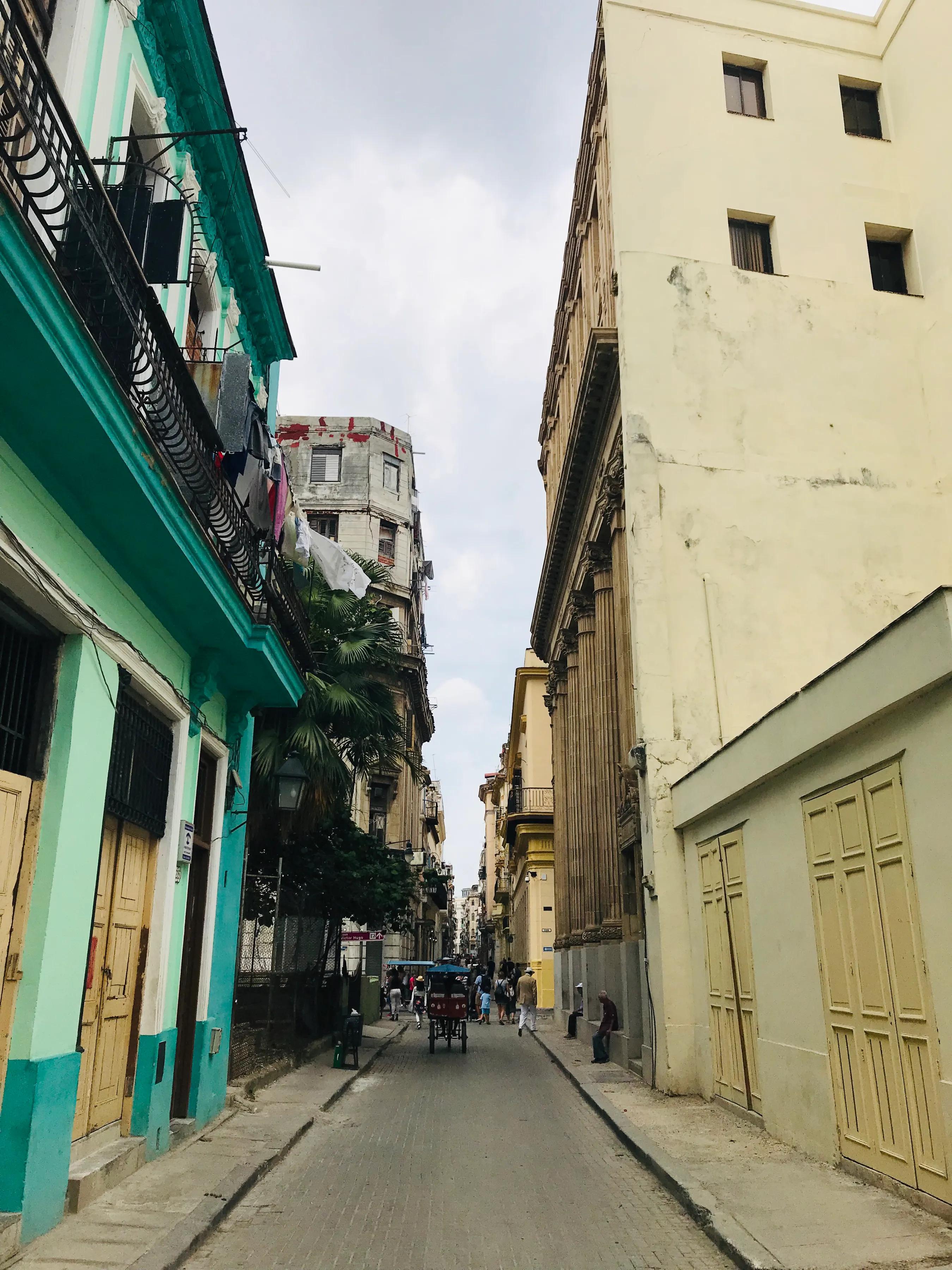 古巴是个什么样的国家,古巴到底是个什么样的国家