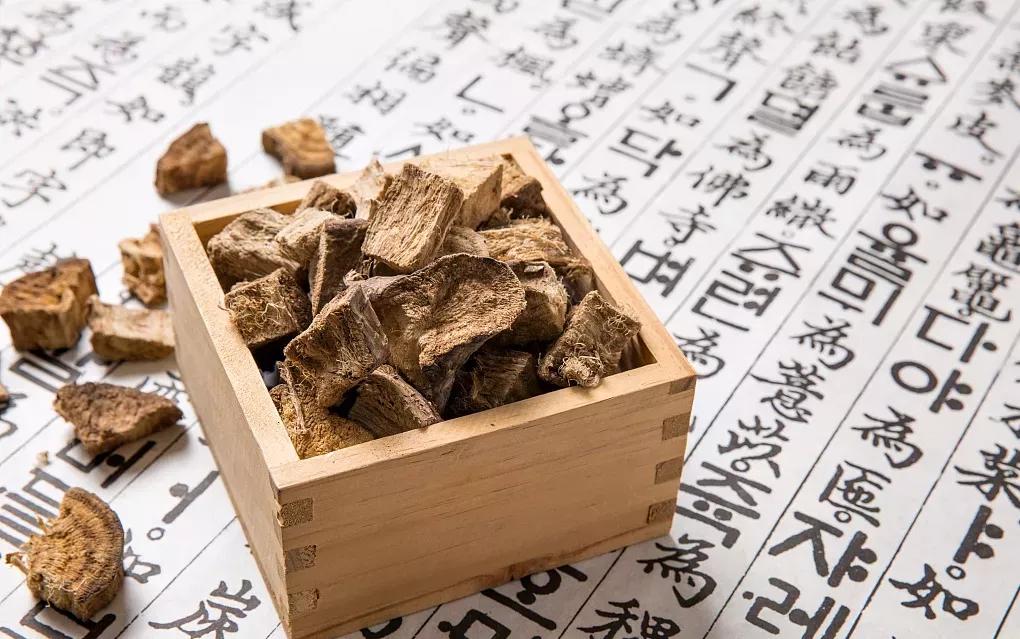 月薪护肤品,月薪三千用着1800的面霜