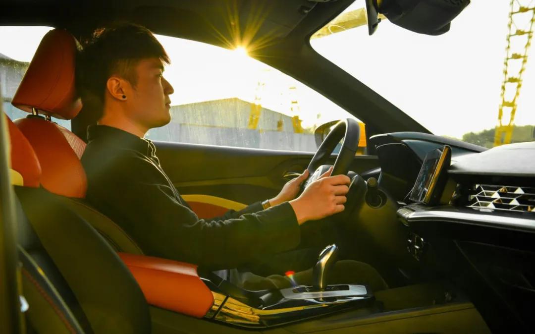 全新名爵mg5实拍,名爵mg5性能测试