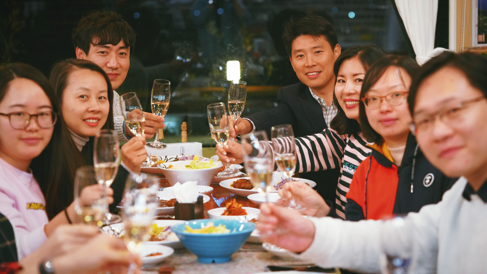 哇,人参随便挖!韩国还能这么玩