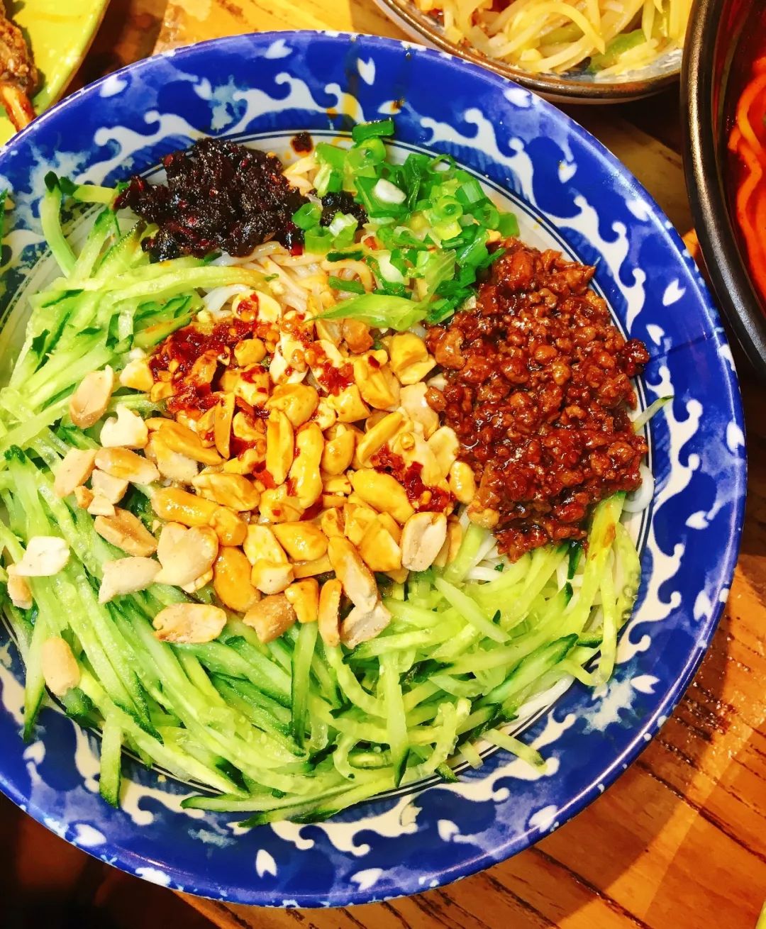 一碗小面一把青菜,一碗小面二个小菜