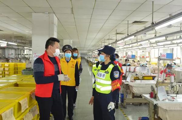 巾帼力量扛起防疫半边天,巾帼力量撑起战疫半边天