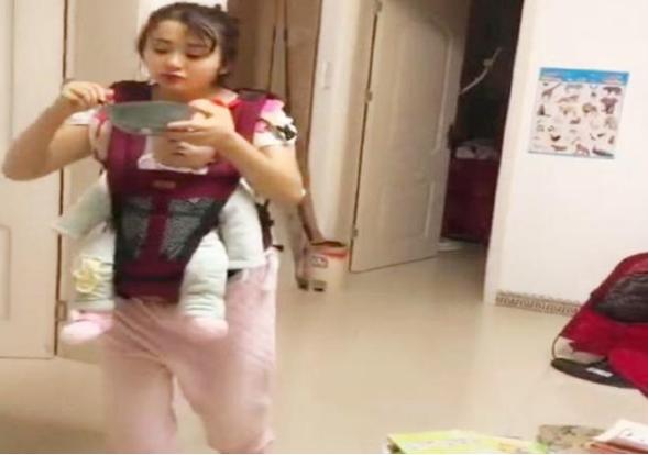 如何一个人独自带双胞胎,一个人带双胞胎日常的生活