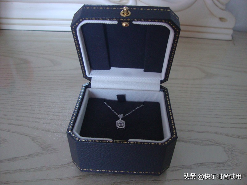 项链轻奢小众高级感方糖项链,方糖白金钻石项链