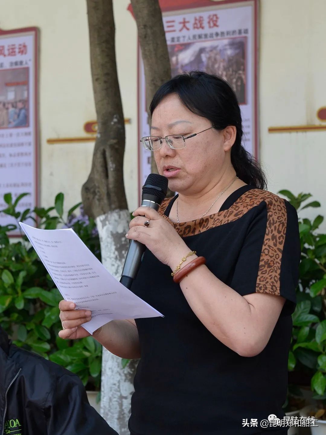 有限的场地无限的足球--新迎二小首届昆陆敦搏杯班级足球联赛开幕