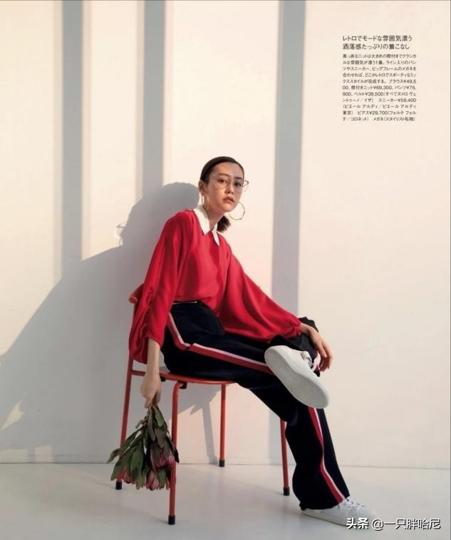 冬浅咖色阔腿裤怎么搭配鞋子好看,米色灯芯绒阔腿裤配什么鞋子好看