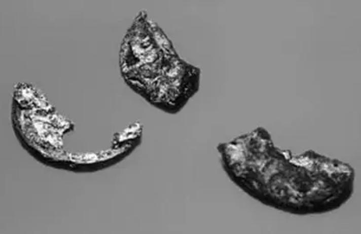 毛主席要粟裕入朝作战，粟裕因头痛错过，后才知他头里有3枚弹片