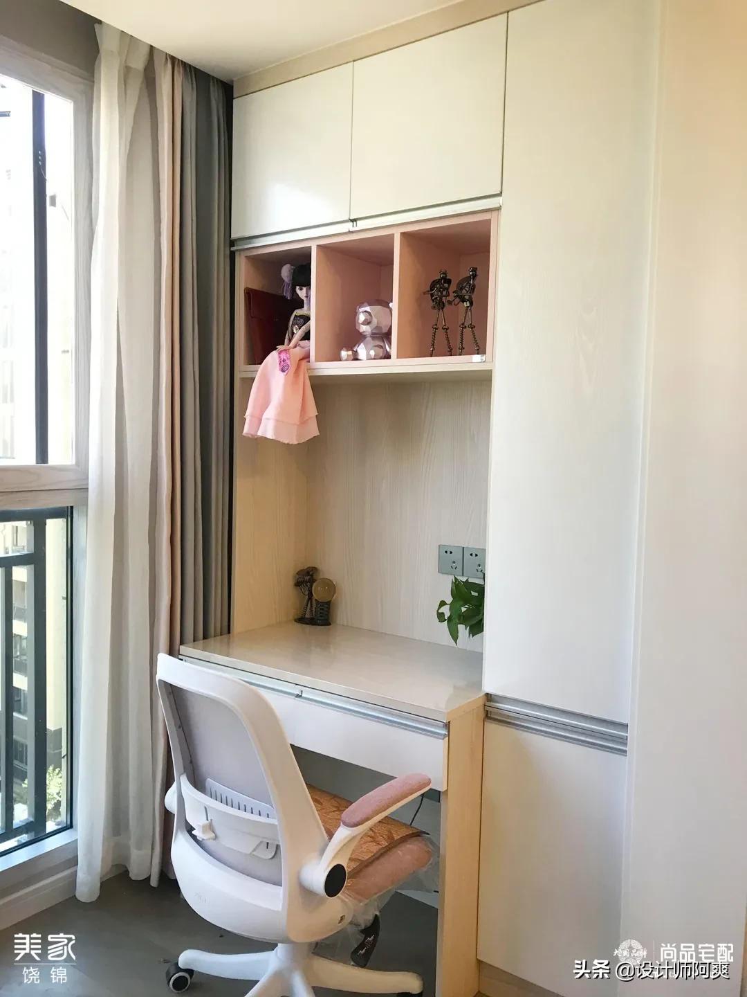 大门正对客厅一体隔断,入户正对客厅餐厅玄关隔断效果图