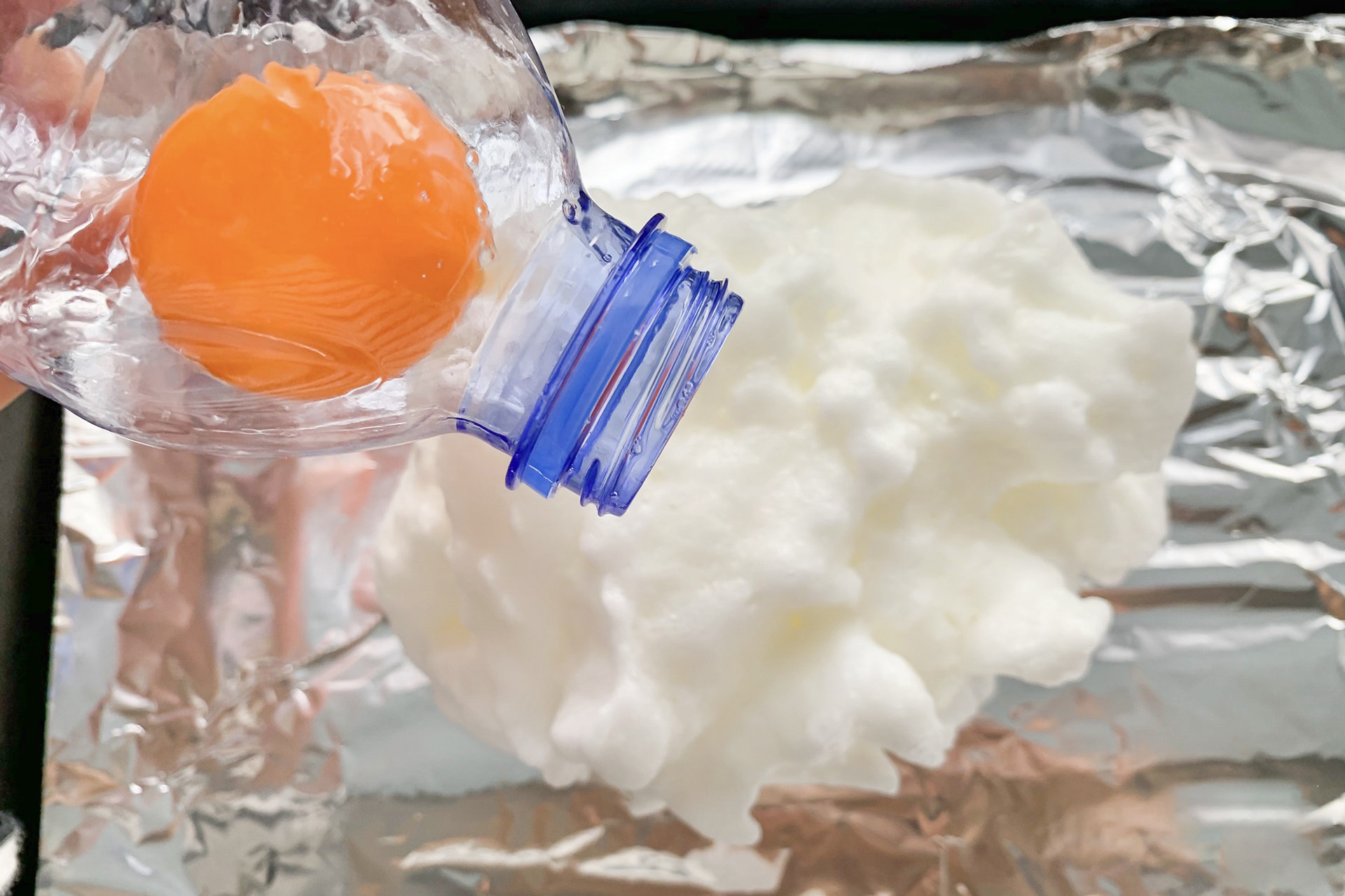 自制打蛋神器教程,用塑料杯做打蛋神器